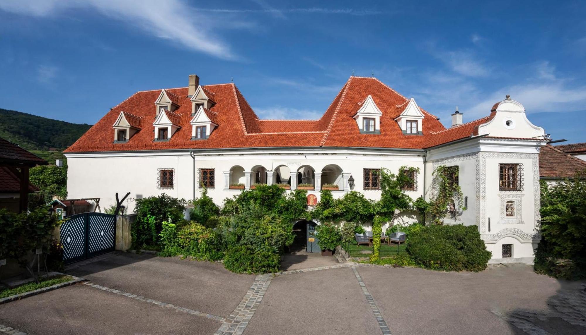Renaissancehotel Raffelsberger Hof B&B Weissenkirchen in der Wachau Exterior photo