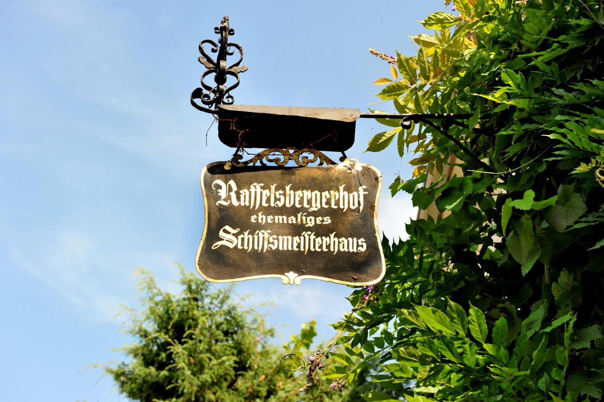 Renaissancehotel Raffelsberger Hof B&B Weissenkirchen in der Wachau Exterior photo